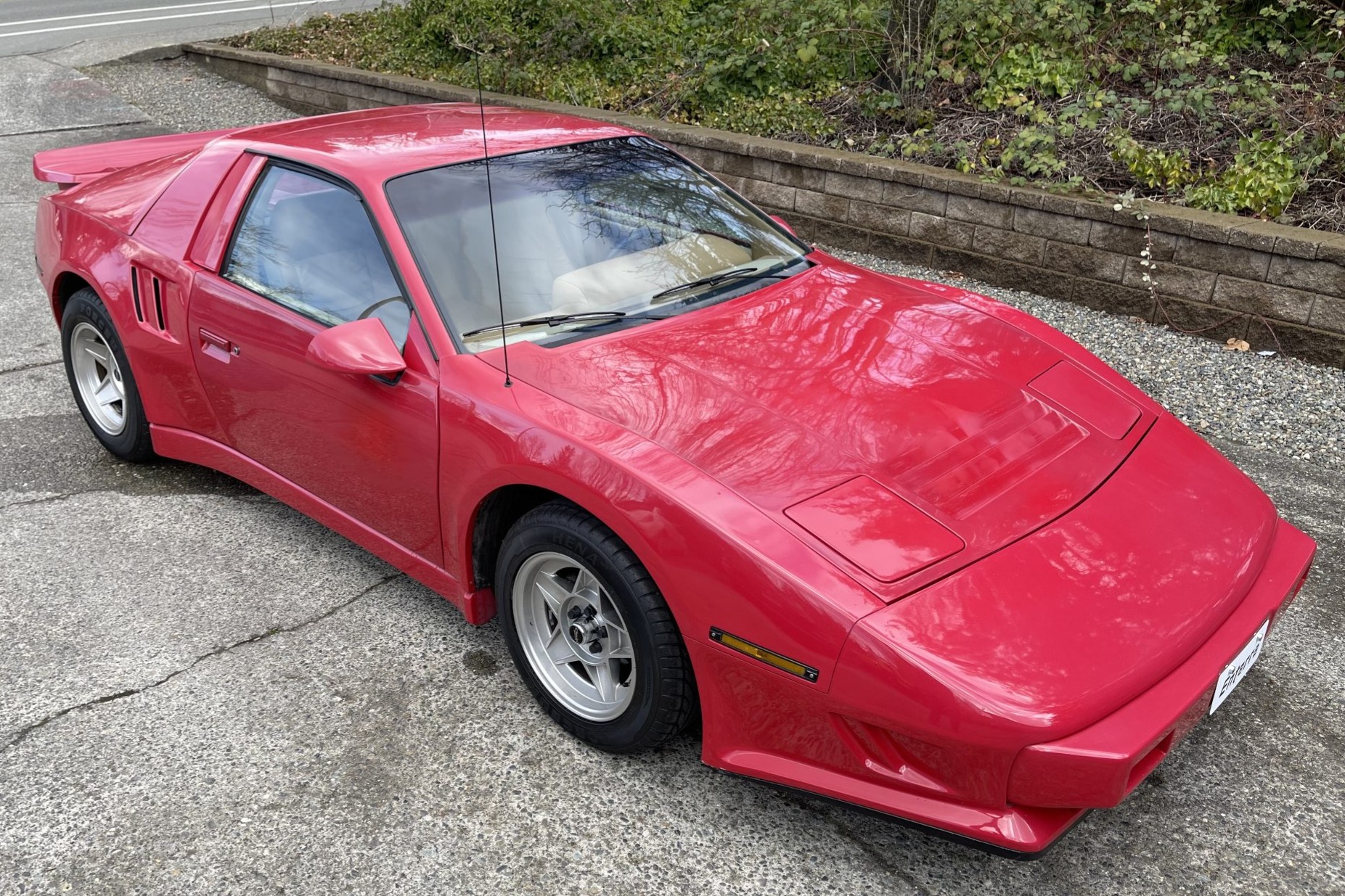bringatrailer.com